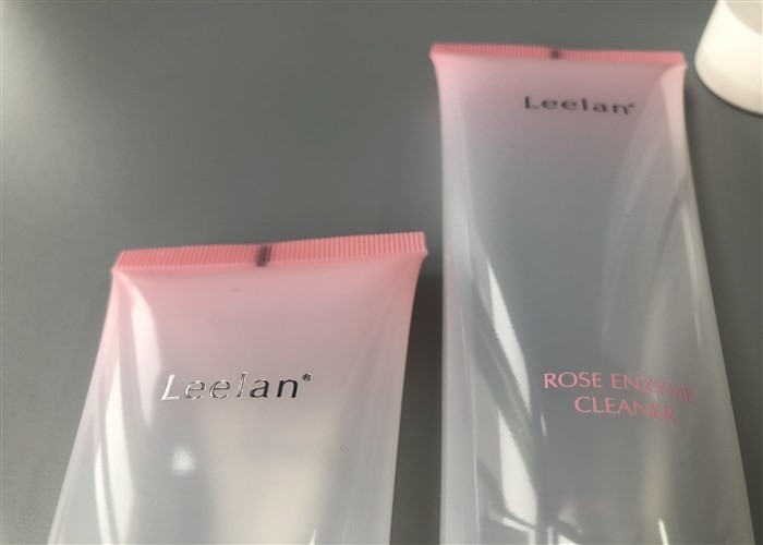 PE Transparent Tube Packaging / Empty Eyelash Tube Customized Size
